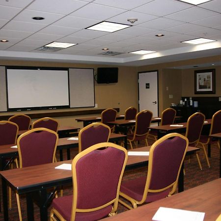 Hampton Inn And Suites Peru Exterior foto