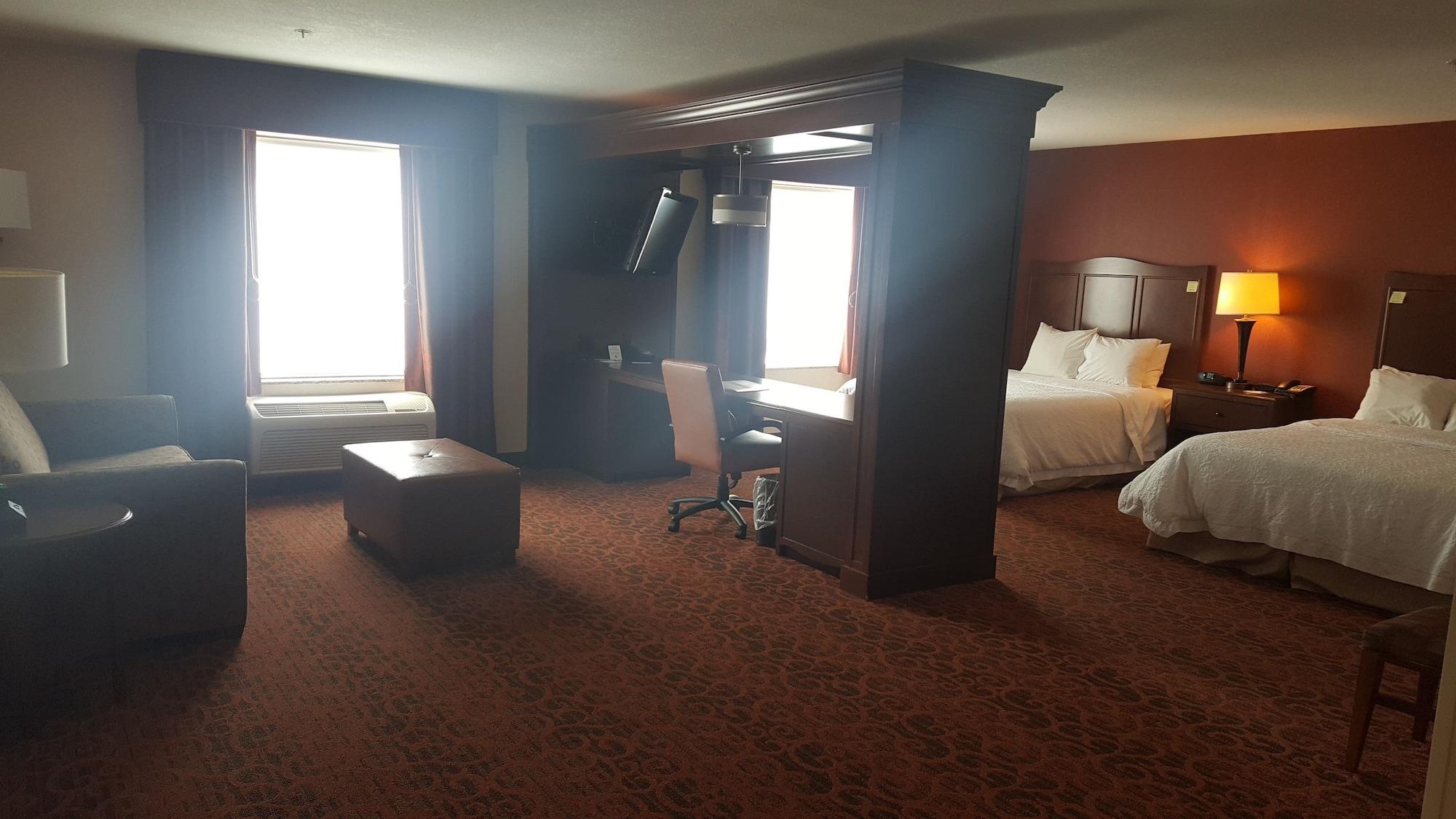 Hampton Inn And Suites Peru Exterior foto