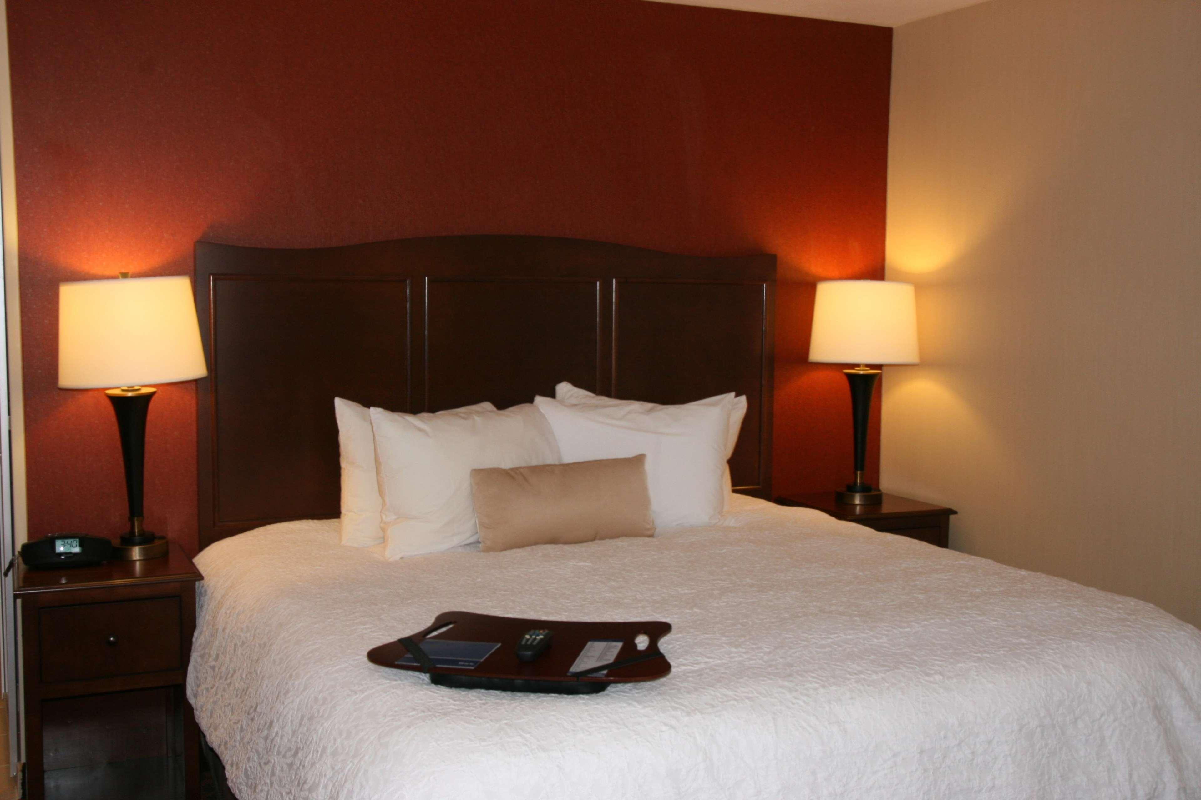 Hampton Inn And Suites Peru Habitación foto