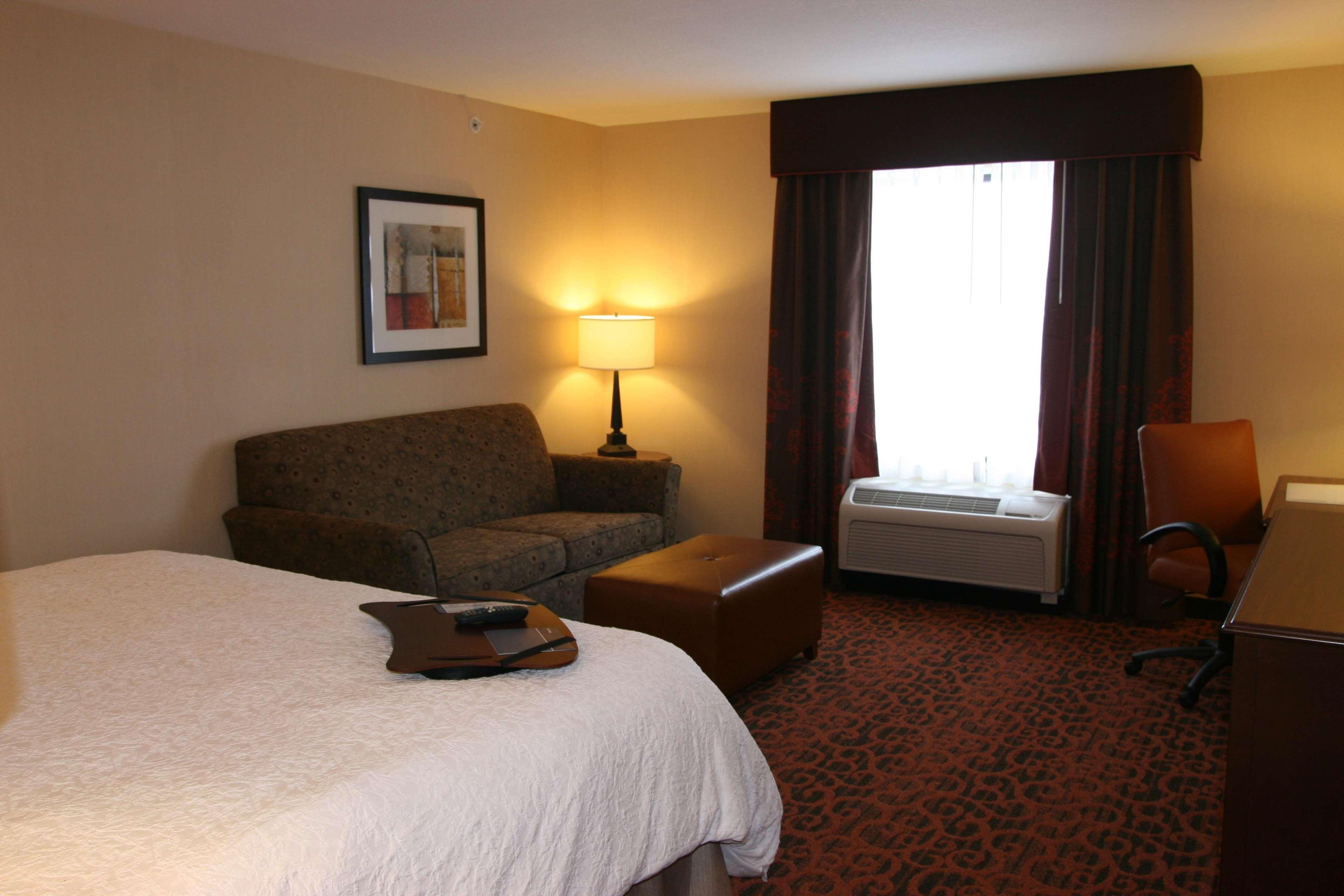 Hampton Inn And Suites Peru Habitación foto