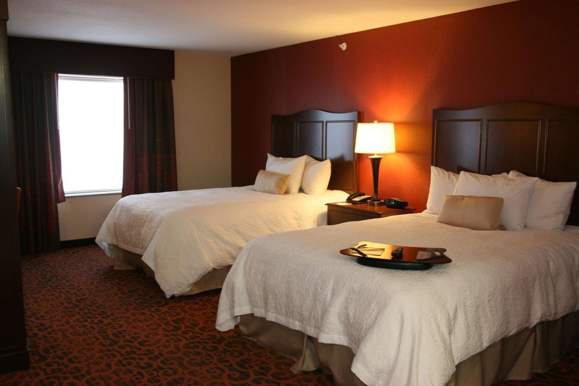 Hampton Inn And Suites Peru Exterior foto